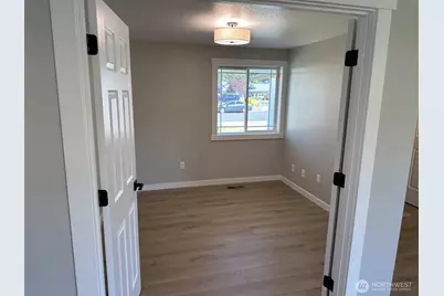 230 Adams Drive, Kelso, WA 98632 - Photo 3
