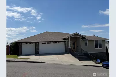 8212 72nd Place NE, Marysville, WA 98270 - Photo 1