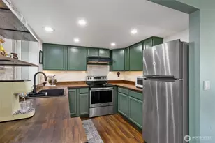 1903 NW Russell St, Poulsbo, WA 98370 - Photo 11