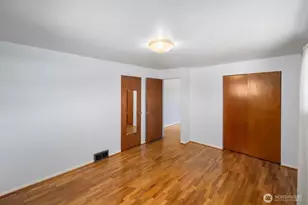 9842 60th Ave S, Seattle, WA 98118 - Photo 21