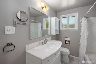 9842 60th Ave S, Seattle, WA 98118 - Photo 25