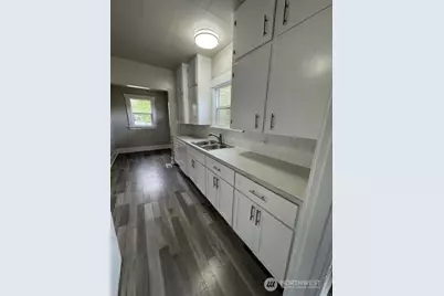 605 118th Street S, Tacoma, WA 98444 - Photo 5