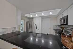 10123 NE 135th Ln, Kirkland, WA 98034 - Photo 13