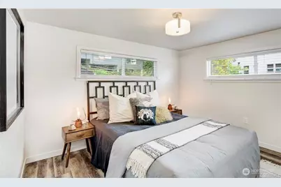 1529 Sturgus Avenue S, Seattle, WA 98144 - Photo 11