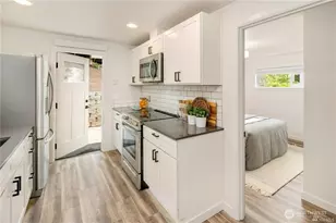 1529 Sturgus Ave S, Seattle, WA 98144 - Photo 9