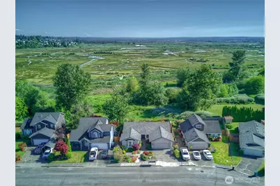 5406 59th Place NE, Marysville, WA 98270 - Photo 3