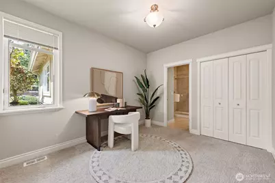 8816 140th Avenue SE, Newcastle, WA 98059 - Photo 5