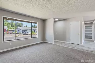 411 SE Brierwood Ct, Castle Rock, WA 98611 - Photo 11