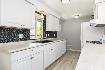 1502 5th Street, Sedro Woolley, WA 98284 - Photo 9