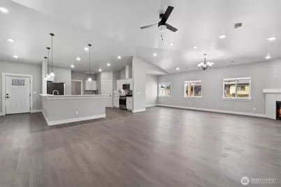 740 S Sixth Avenue, Connell, WA 99326 - Photo 5
