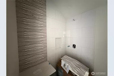 4709 SW Hinds Street, Seattle, WA 98116 - Photo 13