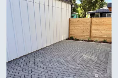 4709 SW Hinds Street, Seattle, WA 98116 - Photo 17