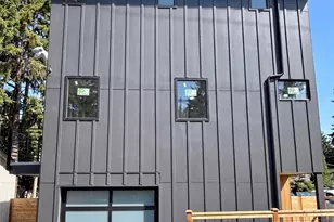 4709 SW Hinds St, Seattle, WA 98116 - Photo 3