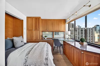 1120 Spring Street #1201, Seattle, WA 98104 - Photo 19