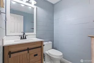 12817 Kapowsin Highlands Dr E, Graham, WA 98338 - Photo 11