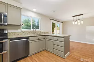 12817 Kapowsin Highlands Dr E, Graham, WA 98338 - Photo 7