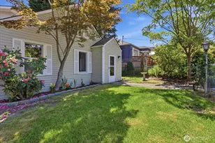 9046 7th Ave NW, Seattle, WA 98117 - Photo 3