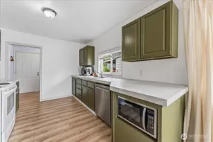 114 Cherry St NW, Castle Rock, WA 98611 - Photo 13
