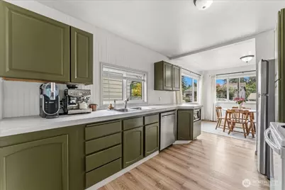 114 Cherry Street NW, Castle Rock, WA 98611 - Photo 15