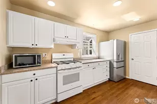 1424 Kittson St, DuPont, WA 98327 - Photo 9