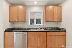 1312 Adams St, Steilacoom, WA 98388 - Photo 11