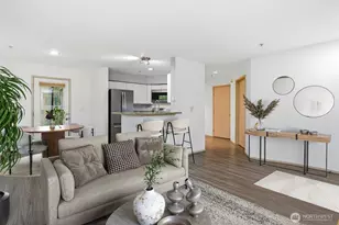 11130 SE 208th St, Kent, WA 98031 - Photo 5