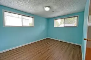 1706 NE 82nd St, Seattle, WA 98115 - Photo 17