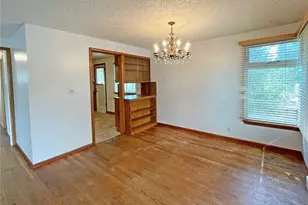 1706 NE 82nd St, Seattle, WA 98115 - Photo 7