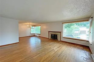 1706 NE 82nd St, Seattle, WA 98115 - Photo 5