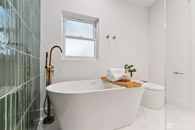 7435 S 118th Place, Seattle, WA 98178 - Photo 33