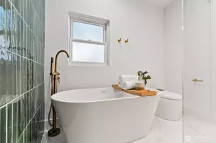 7435 S 118th Pl, Seattle, WA 98178 - Photo 33