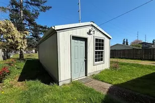 906 W Anderson St, Elma, WA 98541 - Photo 21