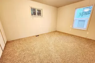 906 W Anderson St, Elma, WA 98541 - Photo 9