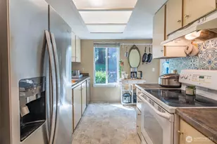17515 151st Ave SE, Renton, WA 98058 - Photo 11