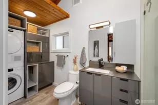 2770 Westlake Ave N, Seattle, WA 98109 - Photo 15