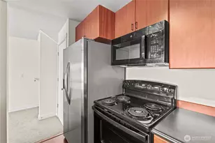 5829 NE 75th St, Seattle, WA 98115 - Photo 5