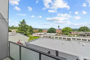 5829 NE 75th St, Seattle, WA 98115 - Photo 9