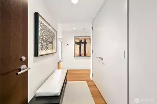 820 Blanchard St, Seattle, WA 98121 - Photo 27