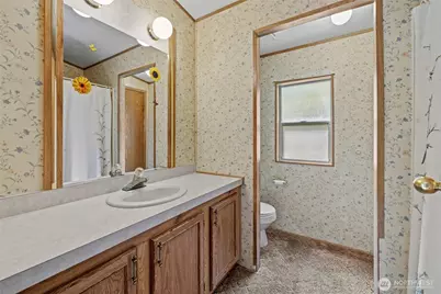 18206 W Big Lake Boulevard, Mount Vernon, WA 98274 - Photo 17