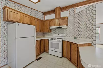 18206 W Big Lake Boulevard, Mount Vernon, WA 98274 - Photo 5