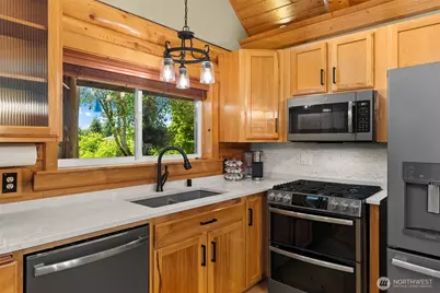 16143 Bay Ridge Drive NW, Poulsbo, WA 98370 - Photo 11