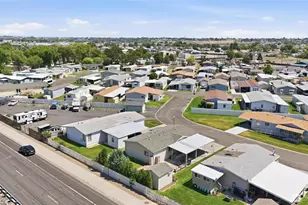 2240 W Broadway Ave, Moses Lake, WA 98837 - Photo 35