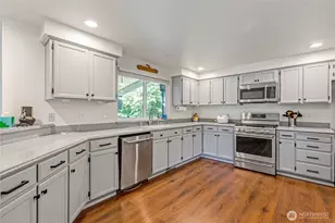 7310 Grove St, Marysville, WA 98270 - Photo 9