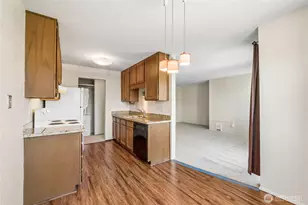2031 NW 59th St, Seattle, WA 98107 - Photo 9