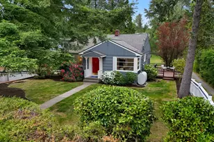 7658 NE 12th St, Medina, WA 98039 - Photo 29