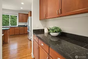 26822 SE 22nd Ct, Sammamish, WA 98075 - Photo 21