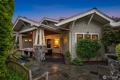 2212 Federal Avenue E, Seattle, WA 98102 - Photo 1