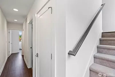230 26th Avenue E, Seattle, WA 98112 - Photo 17