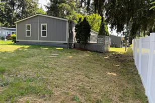 8013 194th St E, Spanaway, WA 98387 - Photo 17