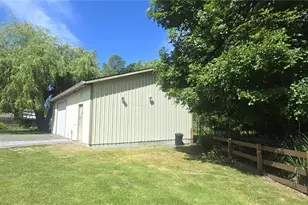 2412 N Pearl St, Centralia, WA 98531 - Photo 5